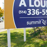 A louer sign on post